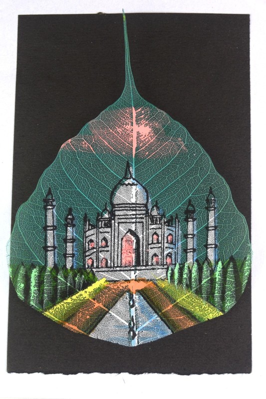 Beautiful Taj Mahal Hand Painting On Pipal Leaf Wall Decorative. i54-753