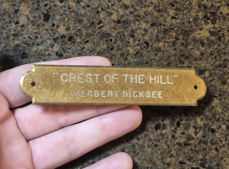 RARE VINTAGE CREST OF THE HILL HERBERT DICKSEE BRASS NAMEPLATE PAINTING PLAQUE