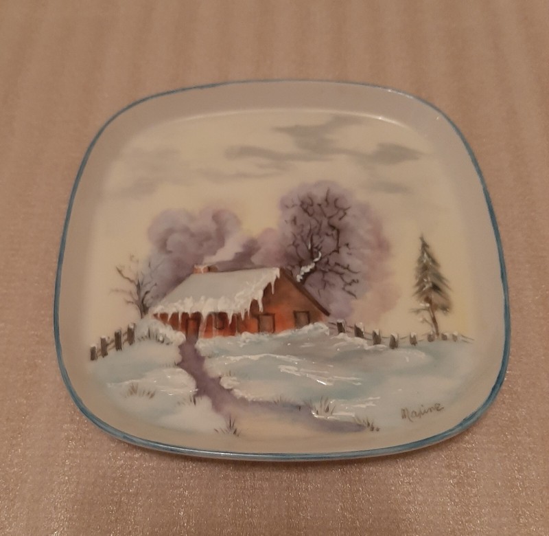 Hand Painted Winter/Snow In Cozy Cabin Dish By Maxine Summers #50364. Ceramic