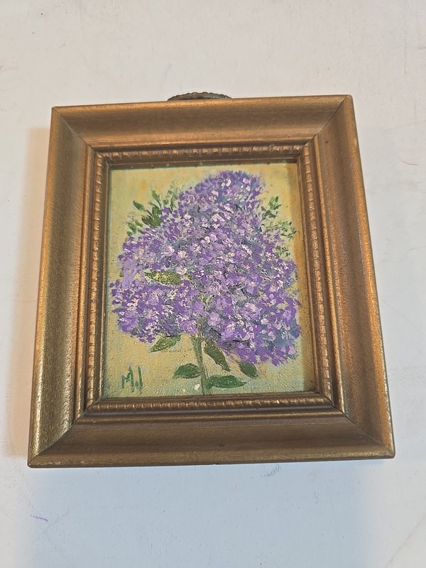 LOVELY FRAMED OIL ON BOARD PAINTING OF WHITE AND PURPLE LILACS SIGNED